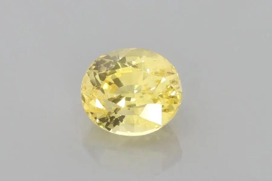 1.66ct Oval Natural Sapphire (Colour Yellow, Clarity Eye Clean, Cut Faceted)